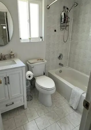Private Br,Ba,Kit, Lr 9 Mins To Beach New York Exterior photo