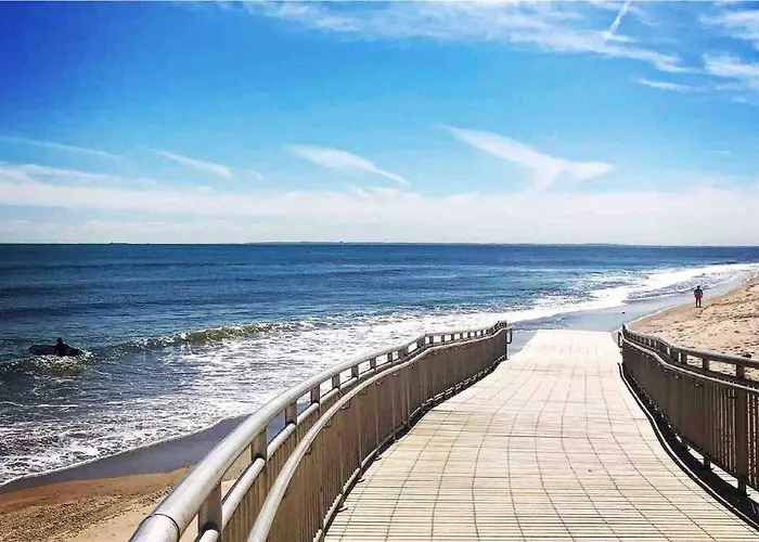 Private Br,Ba,Kit, Lr 9 Mins To Beach